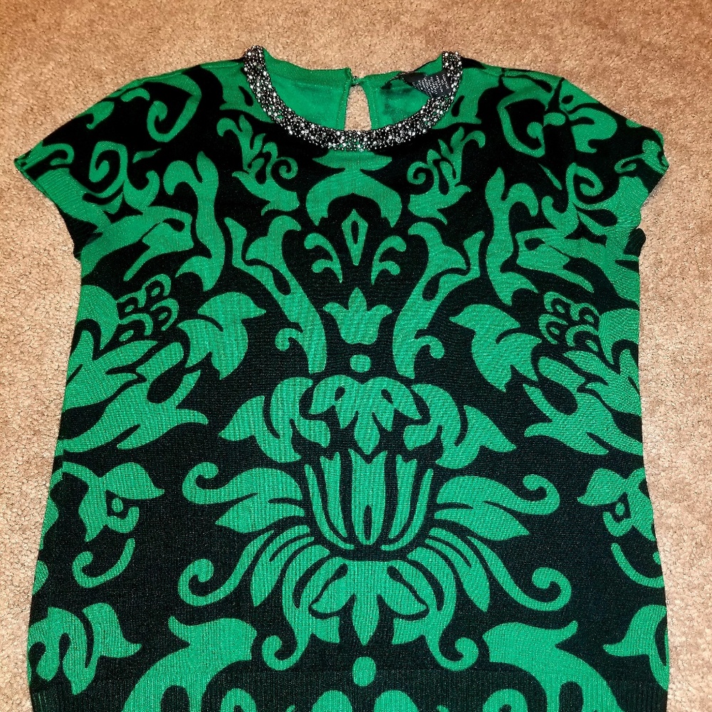 Short sleeve top